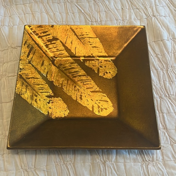 Set of three square plate/trays, lightweight, made in Vietnam, gold color - Picture 13 of 13
